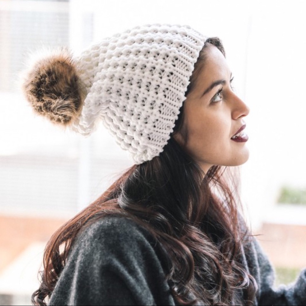 BRING THE WARMTH Ivory Knit Pom Beanie - Picture 4 of 7